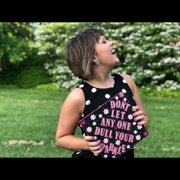 Meet Your Posher, Emily! - Picture 2 of 5